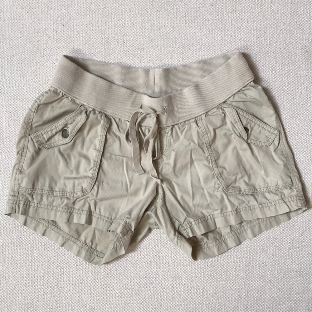 Old Navy Maternity shorts